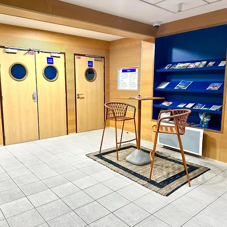 Caporizon-l'archipel-t1-piscine-centre Ville-terrasse *