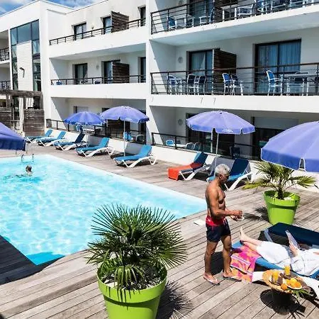 Caporizon-l'archipel-t1-piscine-centre Ville-terrasse *