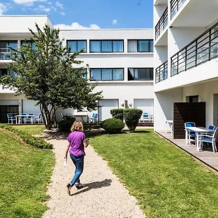Daire Caporizon-l'archipel-t1-piscine-centre Ville-terrasse *